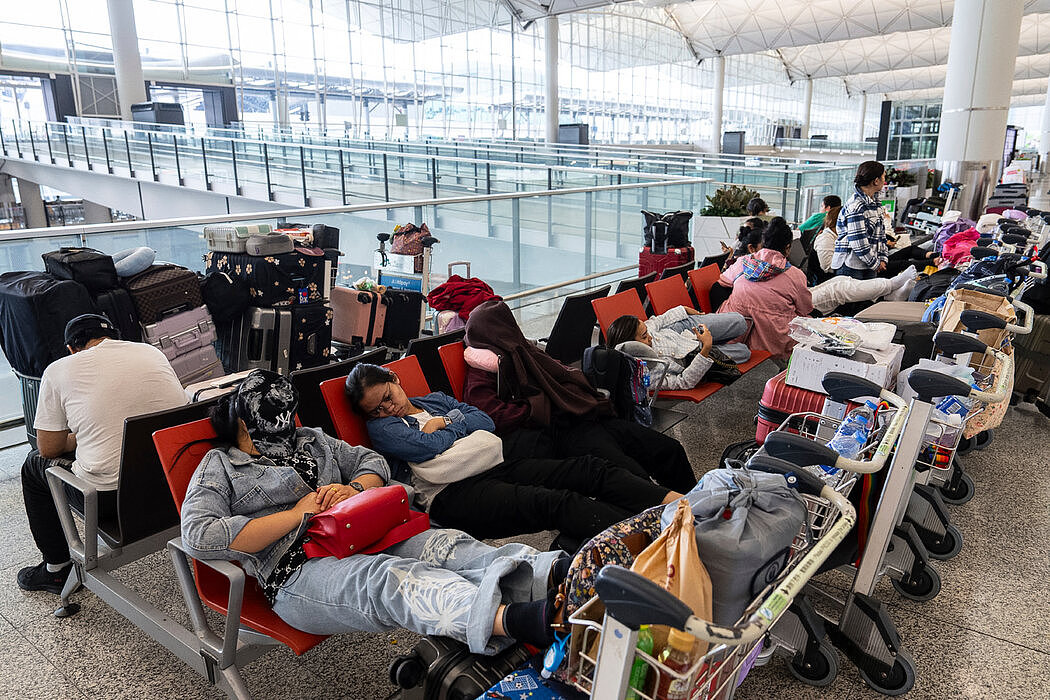 超强台风“桦加沙”席卷香港、台湾等地,造成21人死亡(组图) - 8
