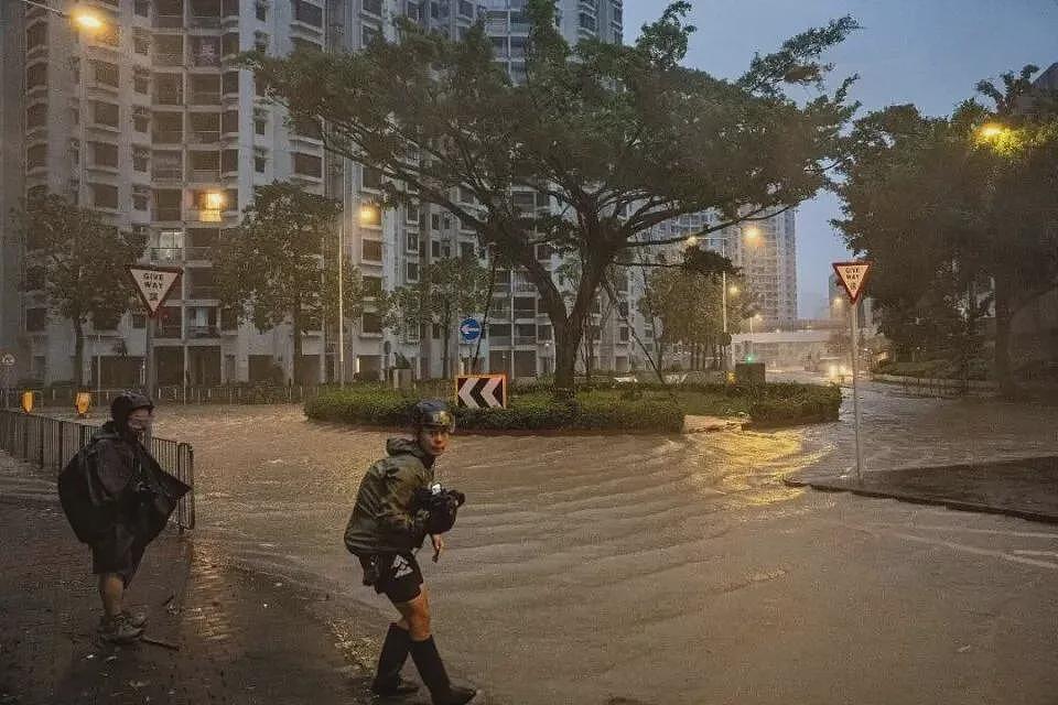 香港市民讲述台风桦加沙袭港:大楼晃了五个小时(组图) - 2
