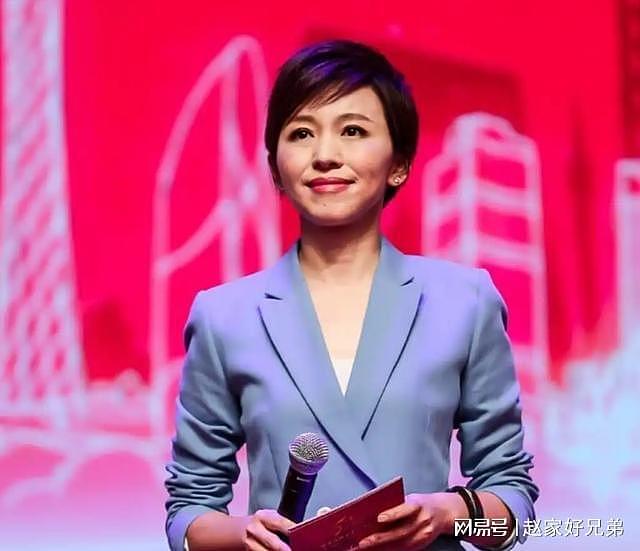 欧阳夏丹：我这辈子最不后悔的就是，事业巅峰时选择辞职陪伴母亲（组图） - 17