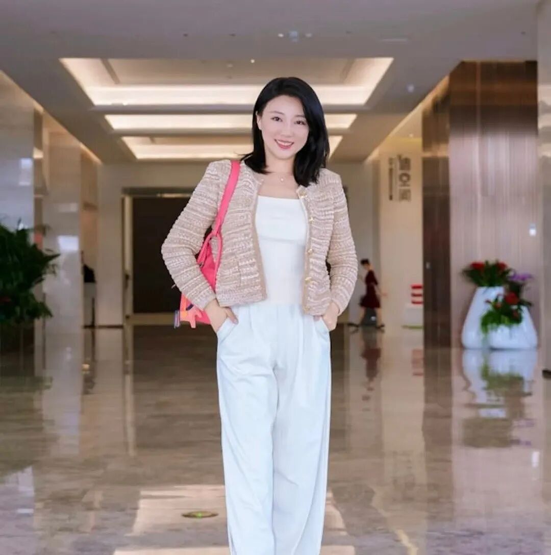 TVB花旦被封杀！被曝大尺度视频当小三，今花106万读书转型女强人！（组图） - 27
