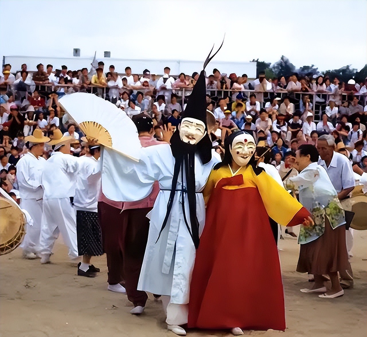 全智贤只是个导火线,韩剧“夹带私货”套路多,一个比一个离谱(组图) - 56