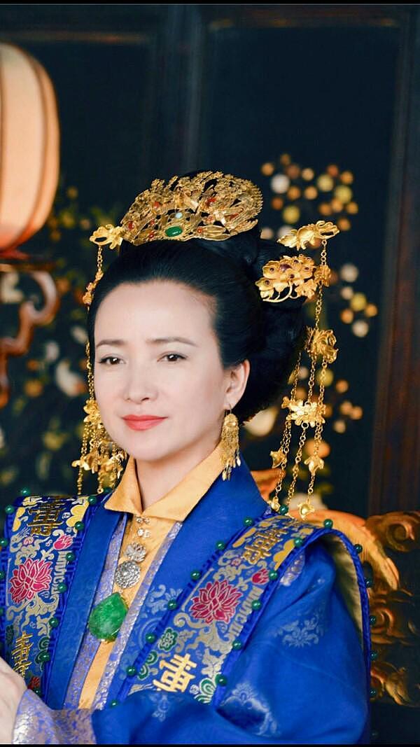 三代“古装第一美人”，吊打流量小花：蒋勤勤、陈红比美，谁赢了（组图） - 13