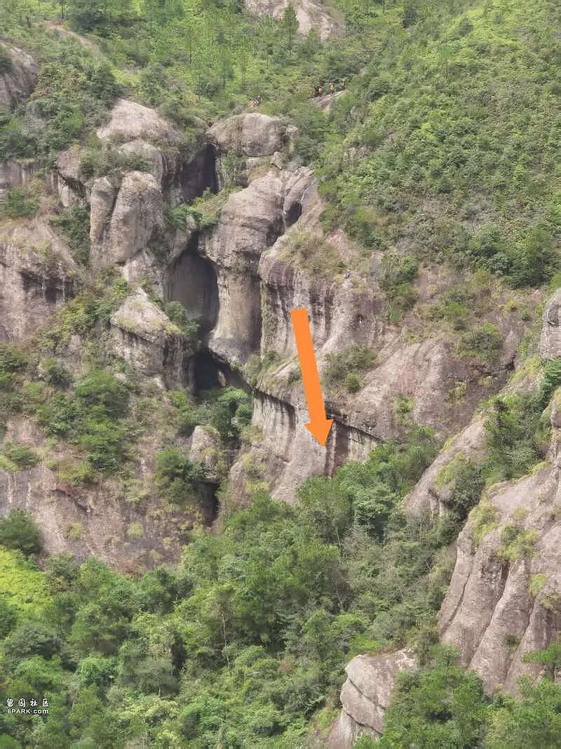 男老师登山失联已遇难，尸体腐烂死状凄惨（组图） - 11