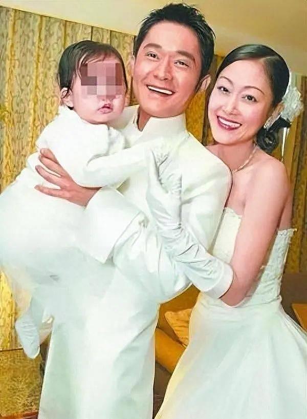 结婚10年被丈夫出轨8次，最后出轨蒋勤勤，年仅43岁抑郁烧炭自尽（组图） - 14