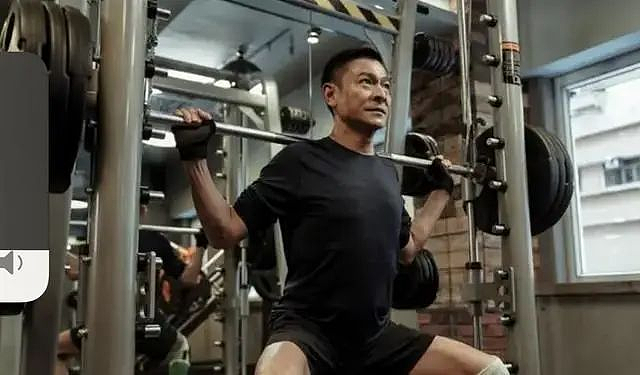63岁刘德华开线上演唱会，20分钟观看人数破1000万（组图） - 5