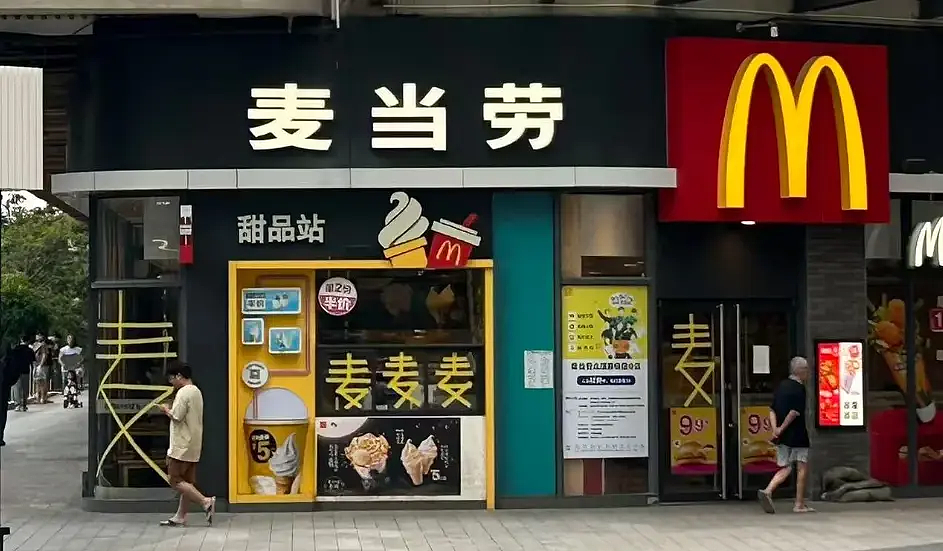16级超强台风桦加沙过境！捆绑飞机、拴紧汽车，粤港澳台现场触目惊心（组图） - 28