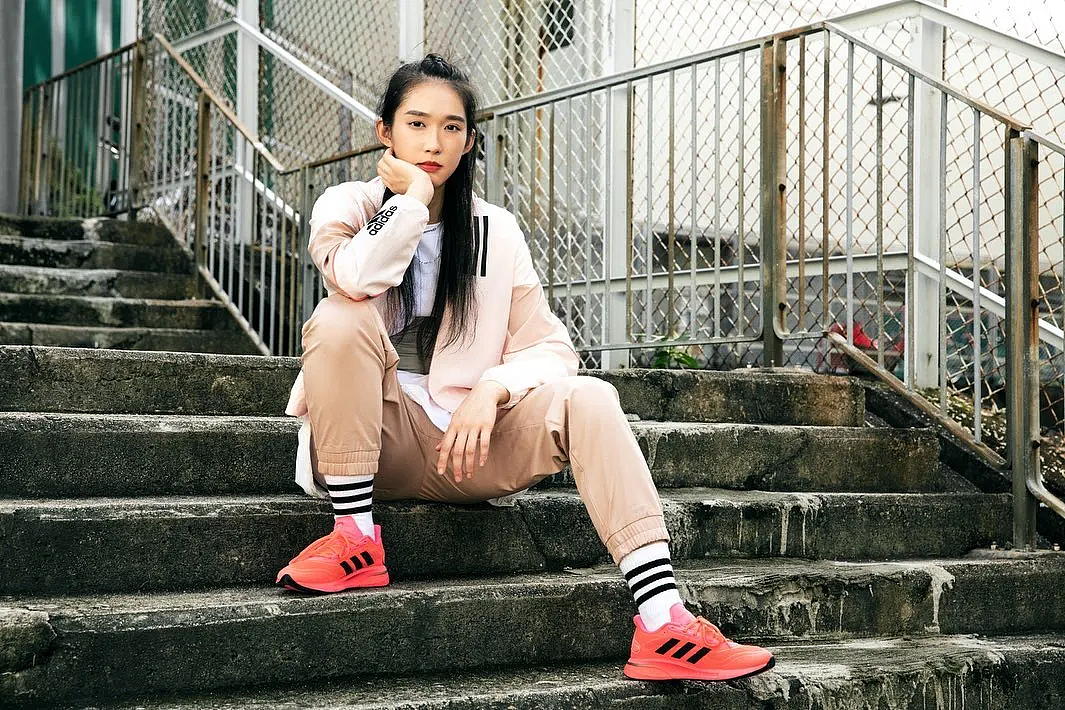 【美女】比谷爱凌发育还猛的神仙姐姐,出现了!香港顶级学霸,巴黎一剑封神(组图) - 1