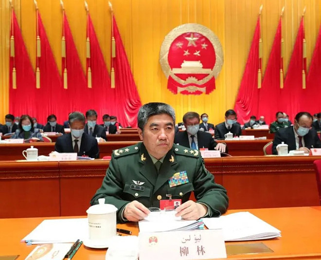 外媒：新疆军区司令政委双双缺席习接见，释放强烈信号（组图） - 3