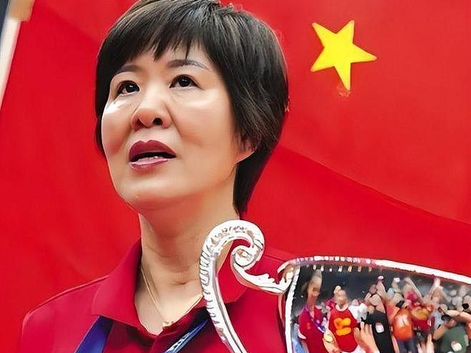 郎平回国仅6天，到上海探望周苏红前夫，桌上红包格外醒目（组图） - 13