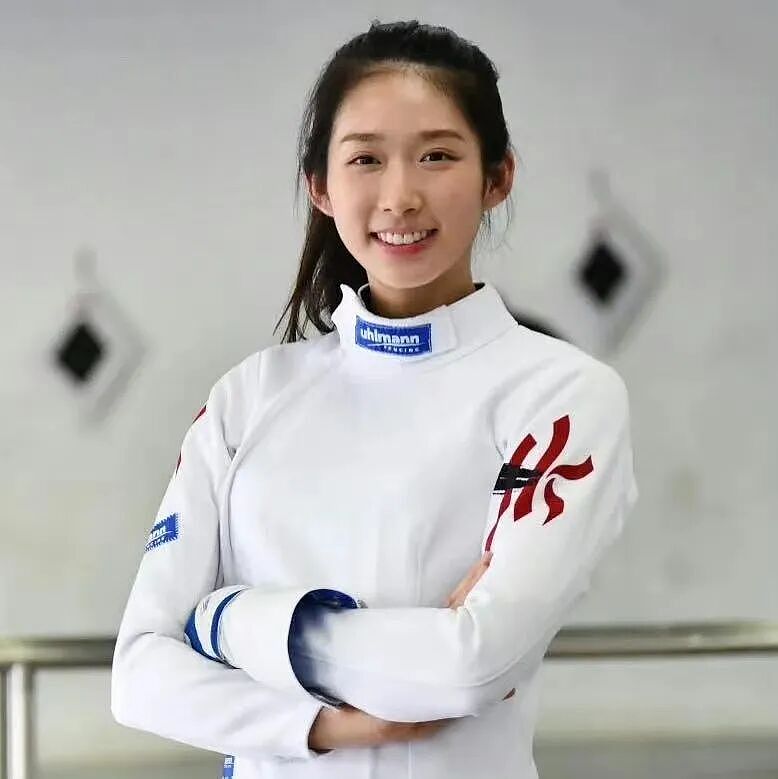 【美女】比谷爱凌发育还猛的神仙姐姐,出现了!香港顶级学霸,巴黎一剑封神(组图) - 2