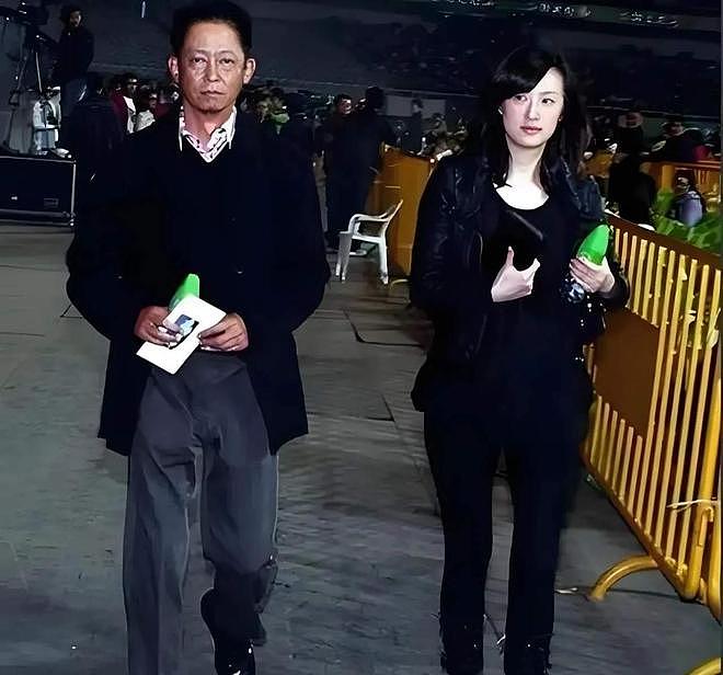 恩爱了17年，59岁王志文已经衰老“萎缩”49岁陈坚红正绚烂如花（组图） - 10