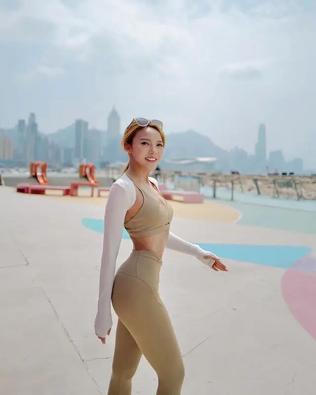 28岁前TVB小花获男友成功求婚，曾因暴食症影响事业，去年宣布离巢转型（组图） - 13