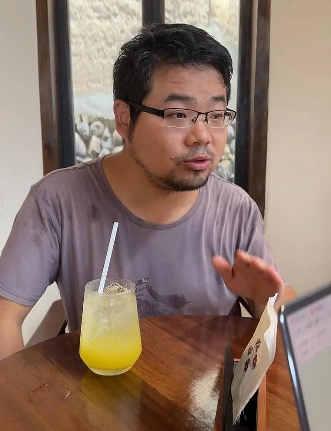 浙大硕士从烟草公司离职回村隐居8年：靠码字赚过百万又亏掉，现在唯一求而不得的是爱情（组图） - 1