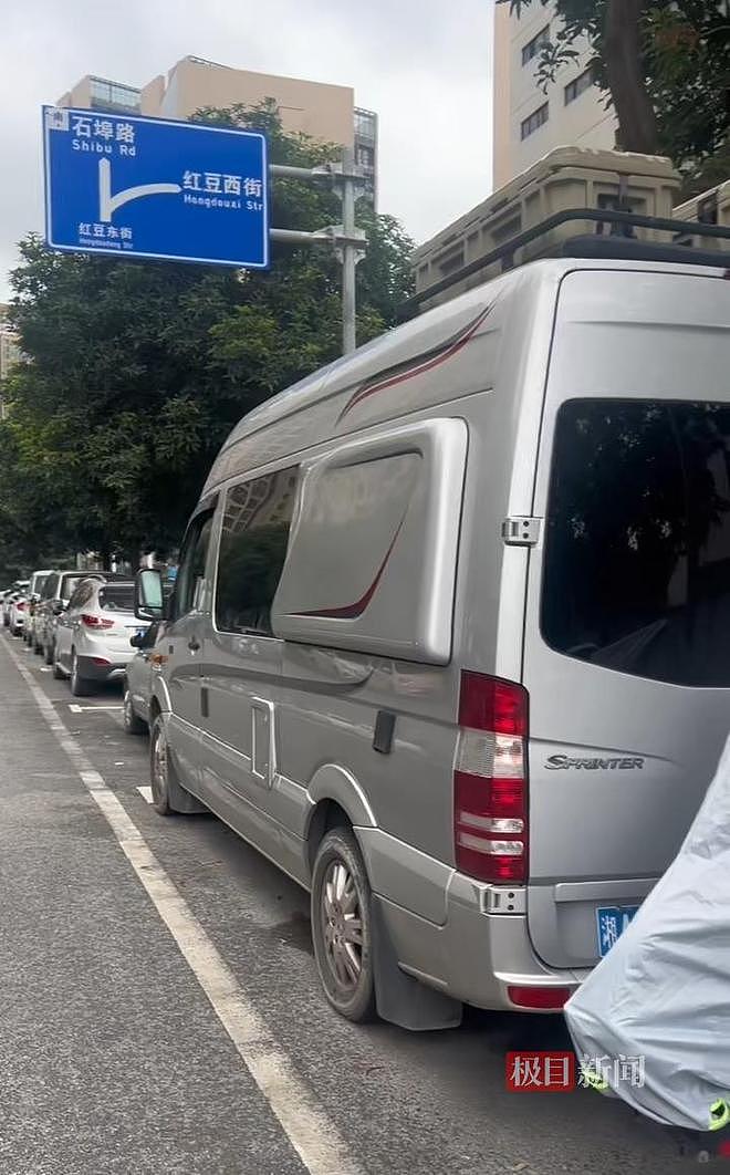 百万元房车不上锁异地停放十余天,陌生人开走带全家旅游,车主:房车空着是浪费(组图) - 1