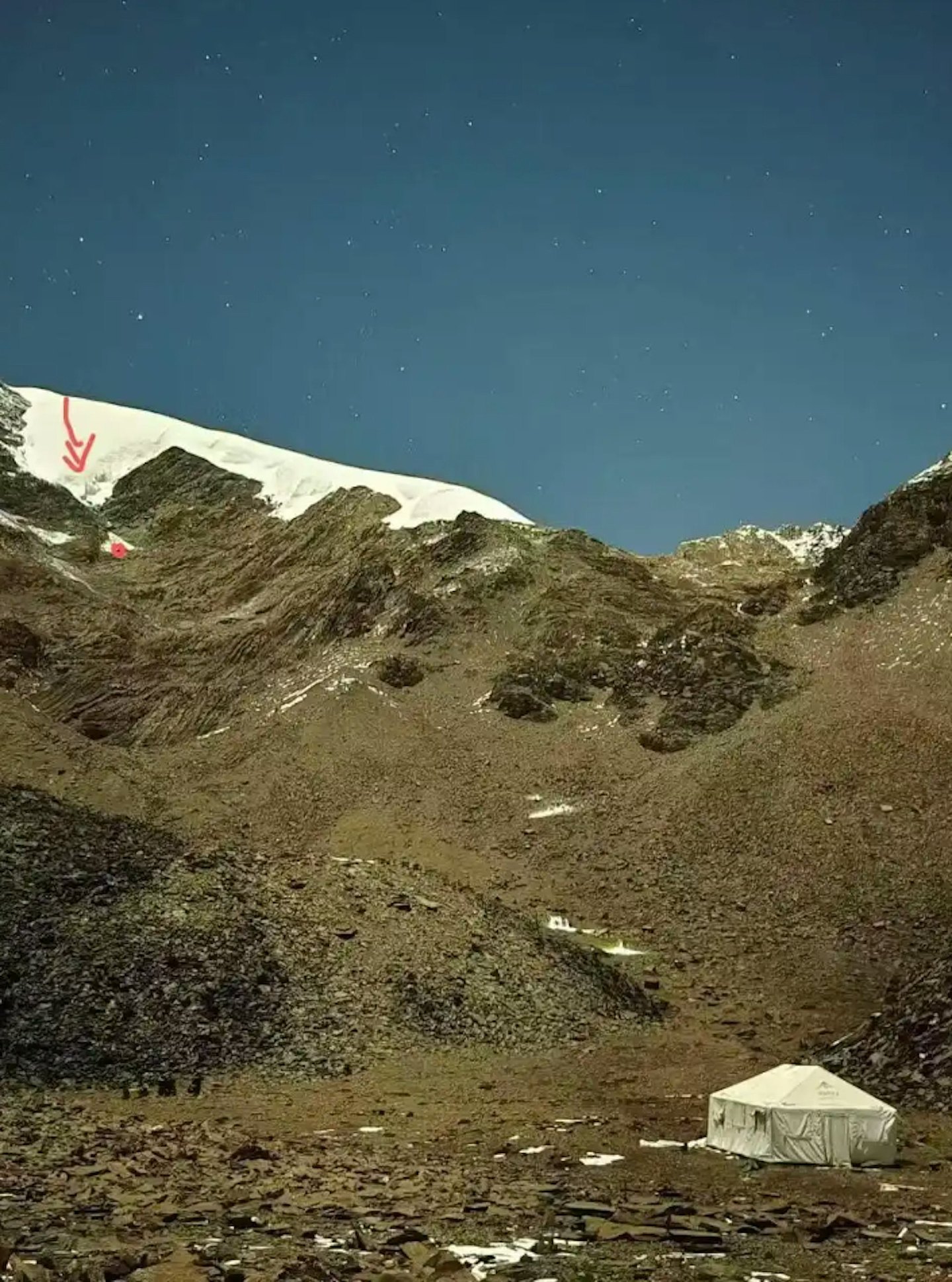 男子四川攀登雪山，从5588米处滑坠身亡，当地回应（组图） - 5