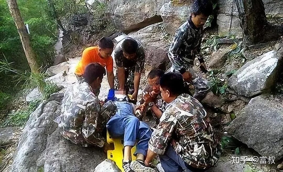 “泰国坠崖案”受害者离婚案开庭!“丈夫摸着孕肚在我耳边说‘你去死吧’! ”(组图) - 2