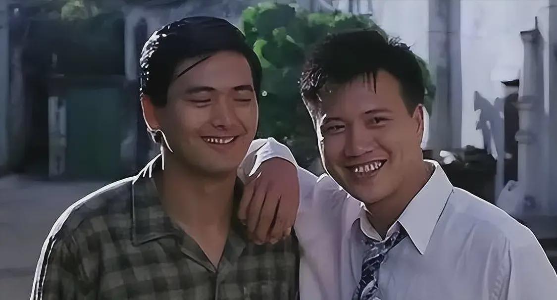 王晶曝万梓良落寞内幕:疑遭周润发排挤,因一个称呼在酒吧被群殴(组图) - 4