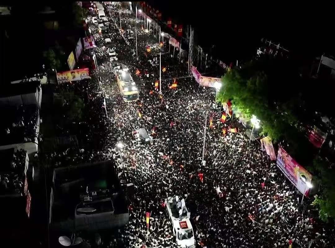 印度南部发生踩踏事件至少36人死亡,莫迪发文哀悼(图) - 1