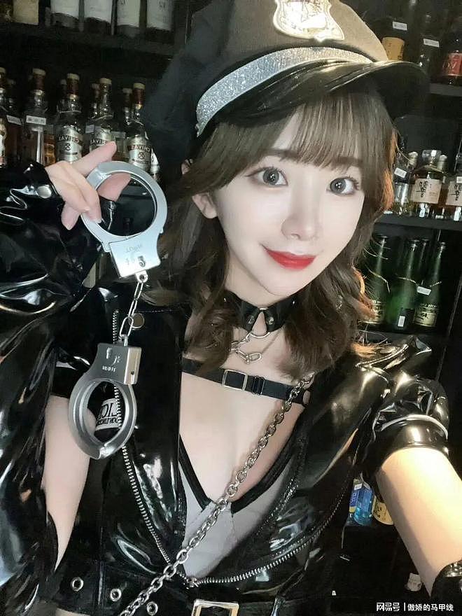 【美女】清纯又性感的爆乳女孩，转战夜总会女公关（组图） - 8