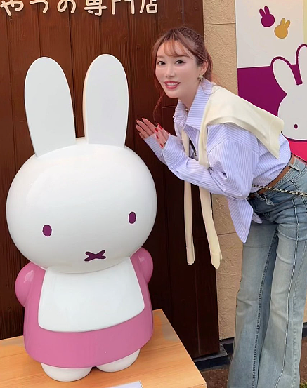 日本女子14岁当妈，37岁和女儿合开女仆咖啡店！因“心理咨询”爆红，专家：7亿市场该她赚！（组图） - 11