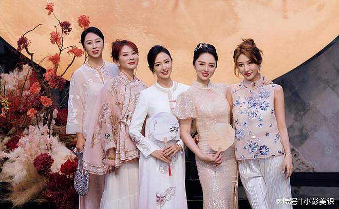 董璇张维伊大婚，佟丽娅祝福闺蜜，称自己是娘家港湾好感人（组图） - 12
