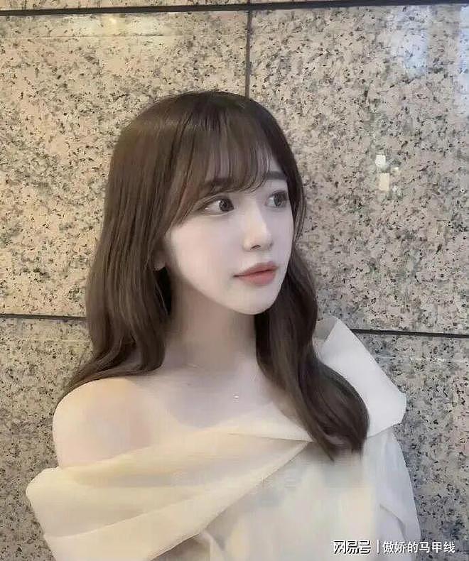 【美女】清纯又性感的爆乳女孩，转战夜总会女公关（组图） - 4