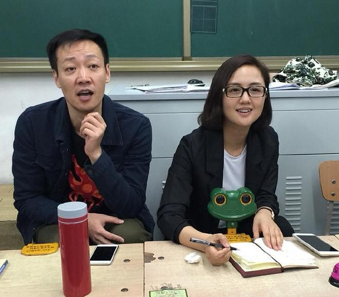 好友曝辛柏青近况，妻子朱媛媛去世后，他悲伤欲绝，不见任何好友（组图） - 12