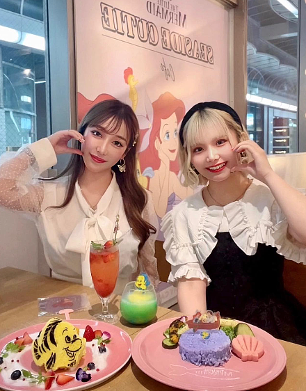 日本女子14岁当妈，37岁和女儿合开女仆咖啡店！因“心理咨询”爆红，专家：7亿市场该她赚！（组图） - 1