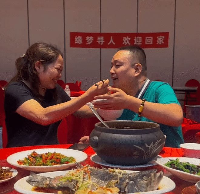 丢失33年千万富翁到云南与母亲相认，见面礼送成都房子和银行卡：将接4个弟弟妹妹来定居（组图） - 3