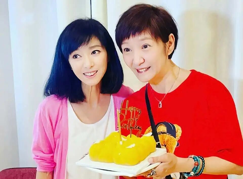 知名女星宣布复出!做心脏手术休养半年,17岁怀孕当小三,今却活明白了?(组图) - 10