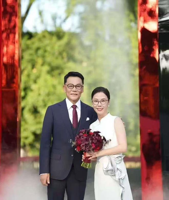 张丹红首度回应:30年前因百万债务拒李国庆求婚系谣言(组图) - 2