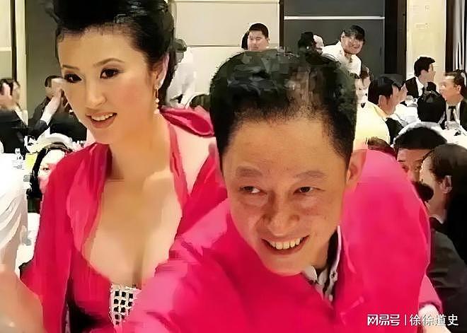 恩爱17年难抵现实残酷,陈坚红把王志文熬成爹,年龄差终究是个坎(组图) - 18