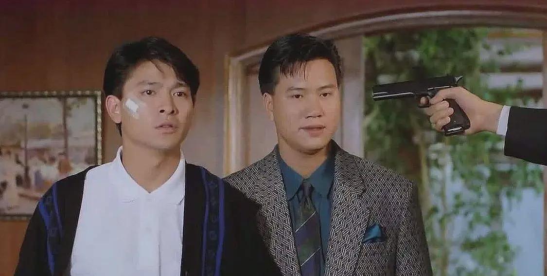 王晶曝万梓良落寞内幕:疑遭周润发排挤,因一个称呼在酒吧被群殴(组图) - 5