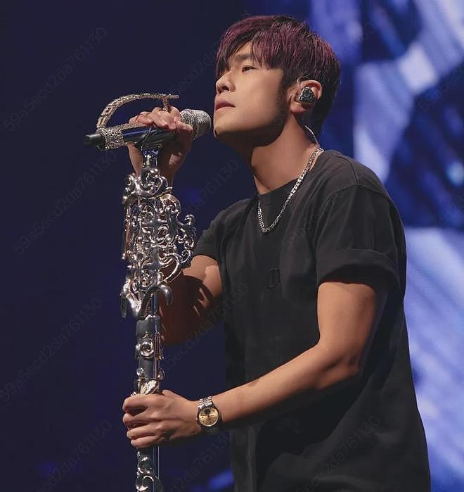 周杰伦热捧韩星挨骂!感激对方弹奏自己音乐,网友炮轰忘本哈韩(组图) - 1