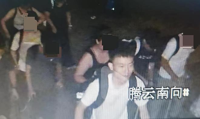 夜爬泰山失联20多天的小伙遗体已找到，亲属：因天气原因暂未运下山，法医排除他杀，其母已瘦得不成人样（组图） - 2