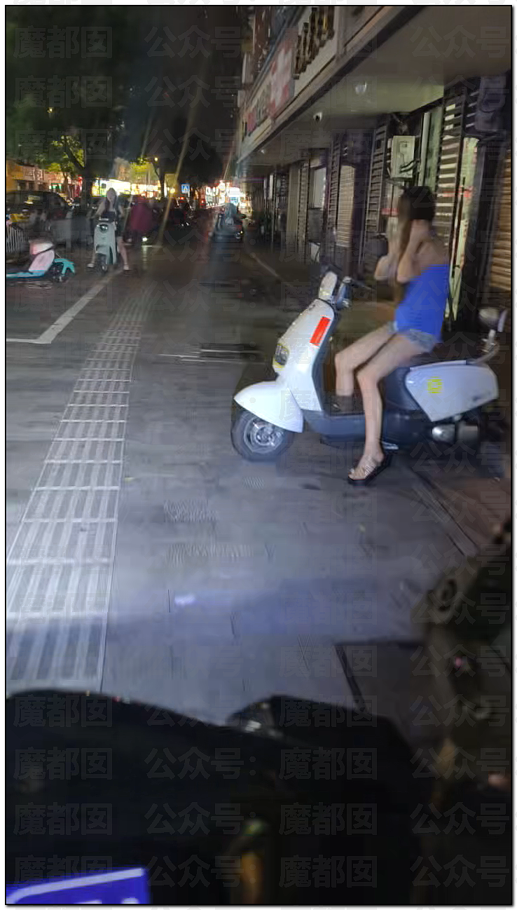 疑惑！为何夜晚街头大量身材曼妙火辣美女骑电动车停在路边？（组图） - 4