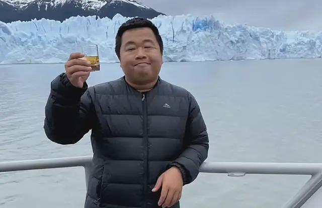 开始清算了？“炫富网红”蓝战非遭全网封禁，猛料越扒越多（组图） - 24