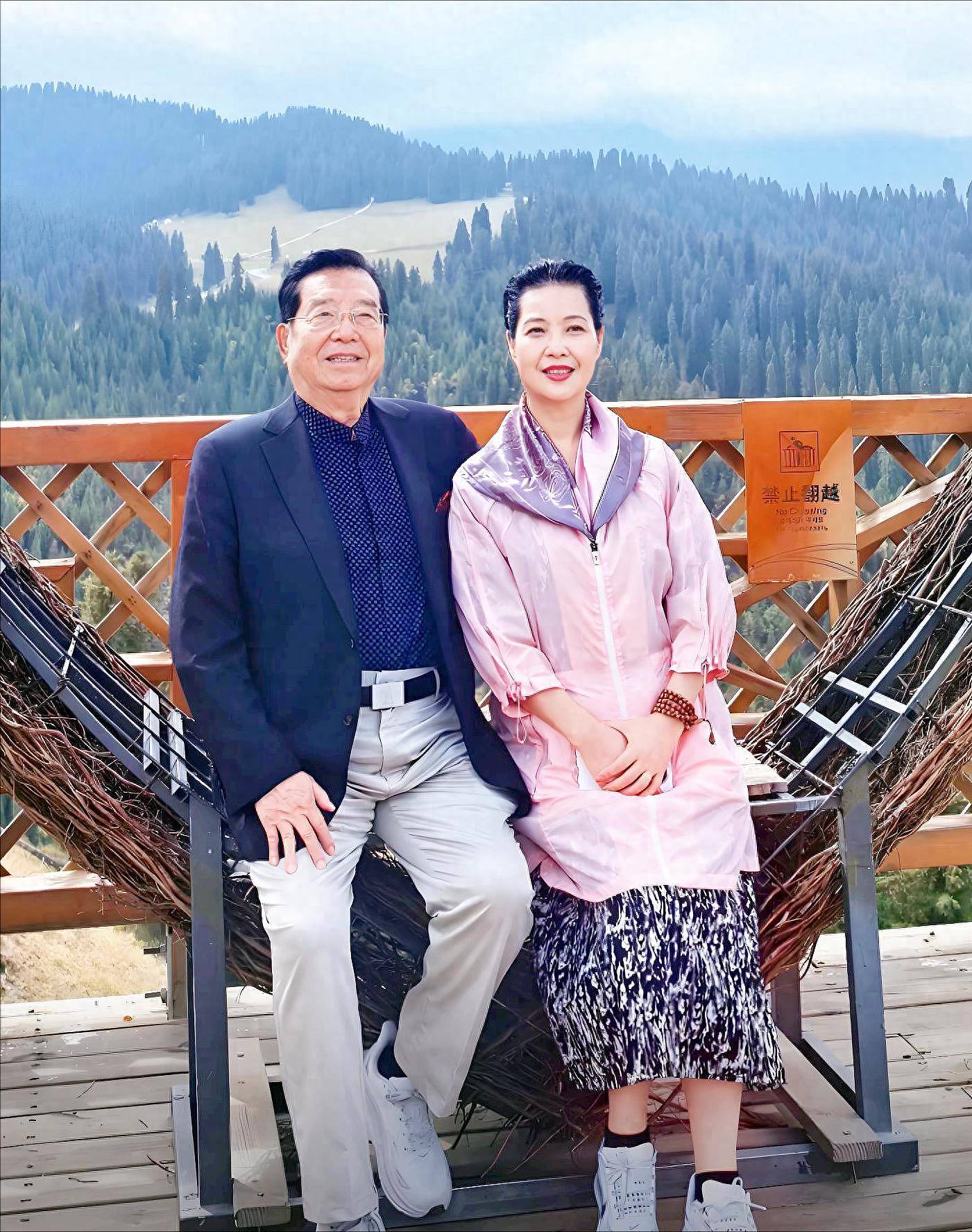 梦鸽:59岁不显老,最大心愿就是儿子能结婚生宝宝(组图) - 1