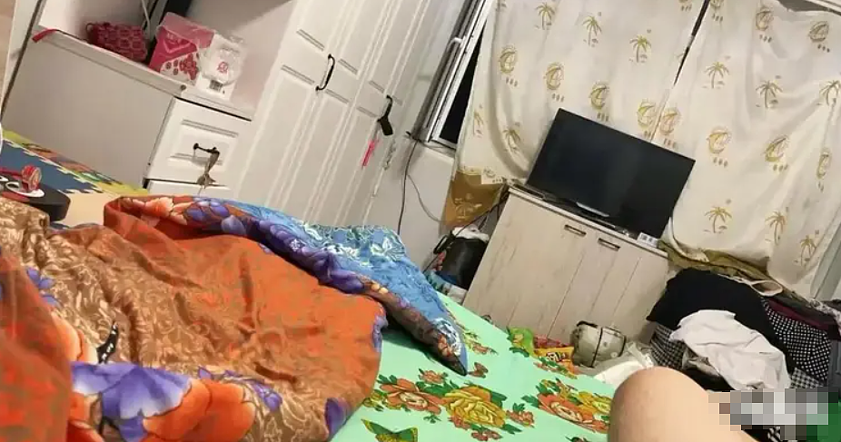 男大学生和53岁宿管阿姨恋爱！宿舍拍亲密私照俩人颜值对比太重口...（组图） - 20