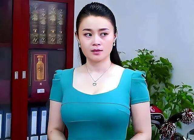 关婷娜十大惊艳片段,成熟女人的魅力(组图) - 1