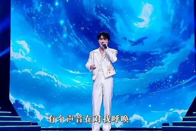湾区晚会近百万明星亮相！造型一个比一个认真，单依纯高定抢镜（组图） - 6