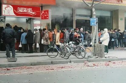 安徽小伙辍学卖包子，年入16亿，统治上海人早餐（组图） - 12