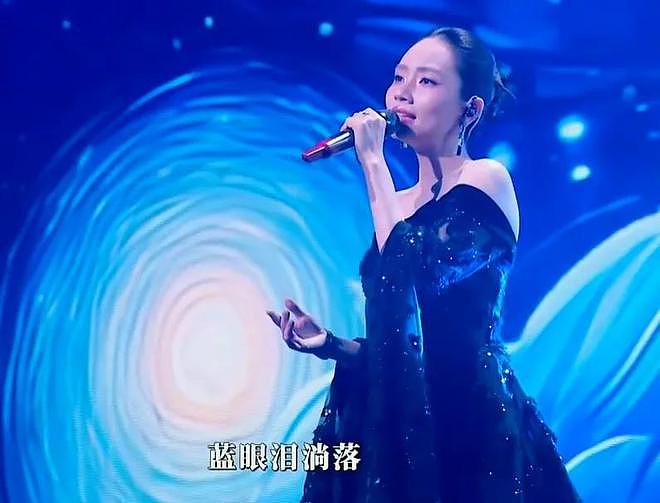 湾区晚会近百万明星亮相！造型一个比一个认真，单依纯高定抢镜（组图） - 24