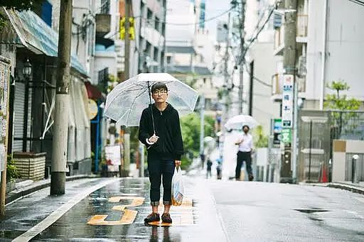 最牛软饭男！13年被养7次，净赚1500万，相貌平平富婆却抢着给他花钱…（组图） - 2