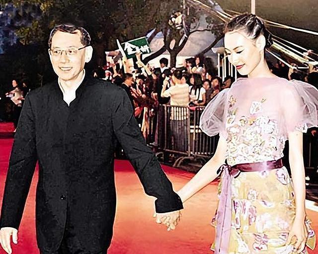 梁洛施：感谢李泽楷的不娶！37岁的她恋上导演，定居北京低调生活（组图） - 6
