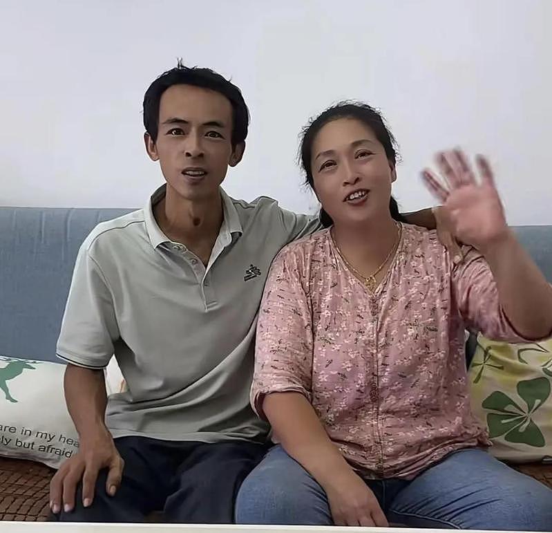 江西网红“鸡排哥”控场力强，6元鸡排讲出了6亿计划气魄（视频/组图） - 2