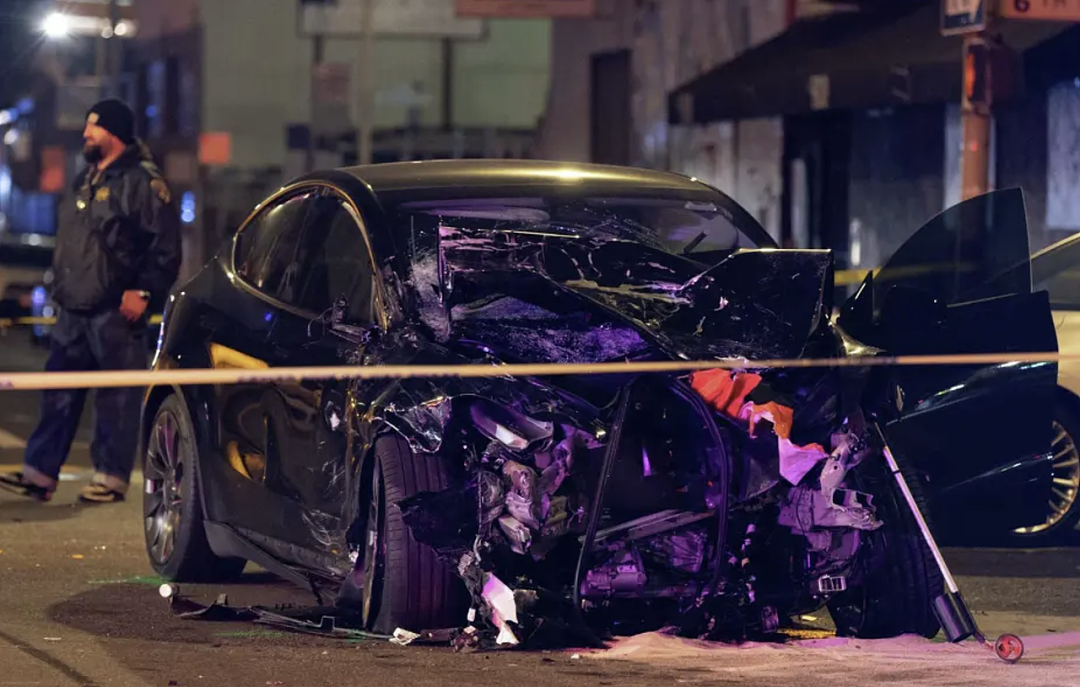 8人死伤！华人狂飙特斯拉连撞6车， “全怪车子加速“！货车逆行猛撞 “斩首“游客（组图） - 7