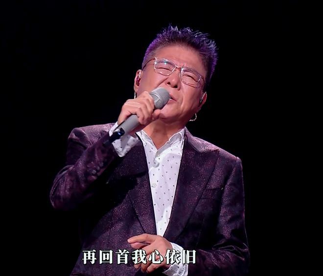 湾区晚会名场面:小沈阳和女儿同框,肖战台下合照,歌手真唱翻车(组图) - 17