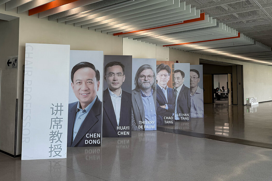 H-1B签证费暴涨,中国推出K字签证和美国抢人才(图) - 1