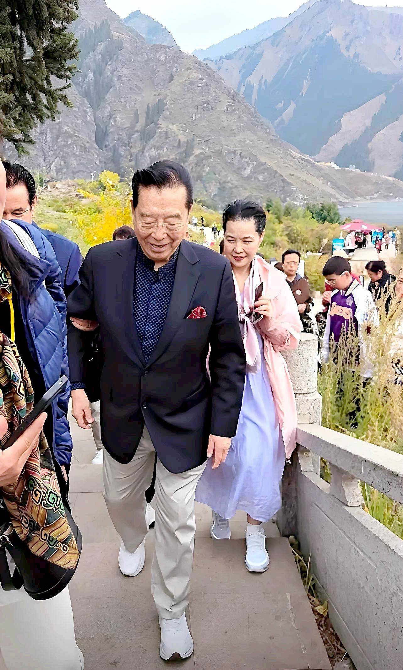 梦鸽:59岁不显老,最大心愿就是儿子能结婚生宝宝(组图) - 9